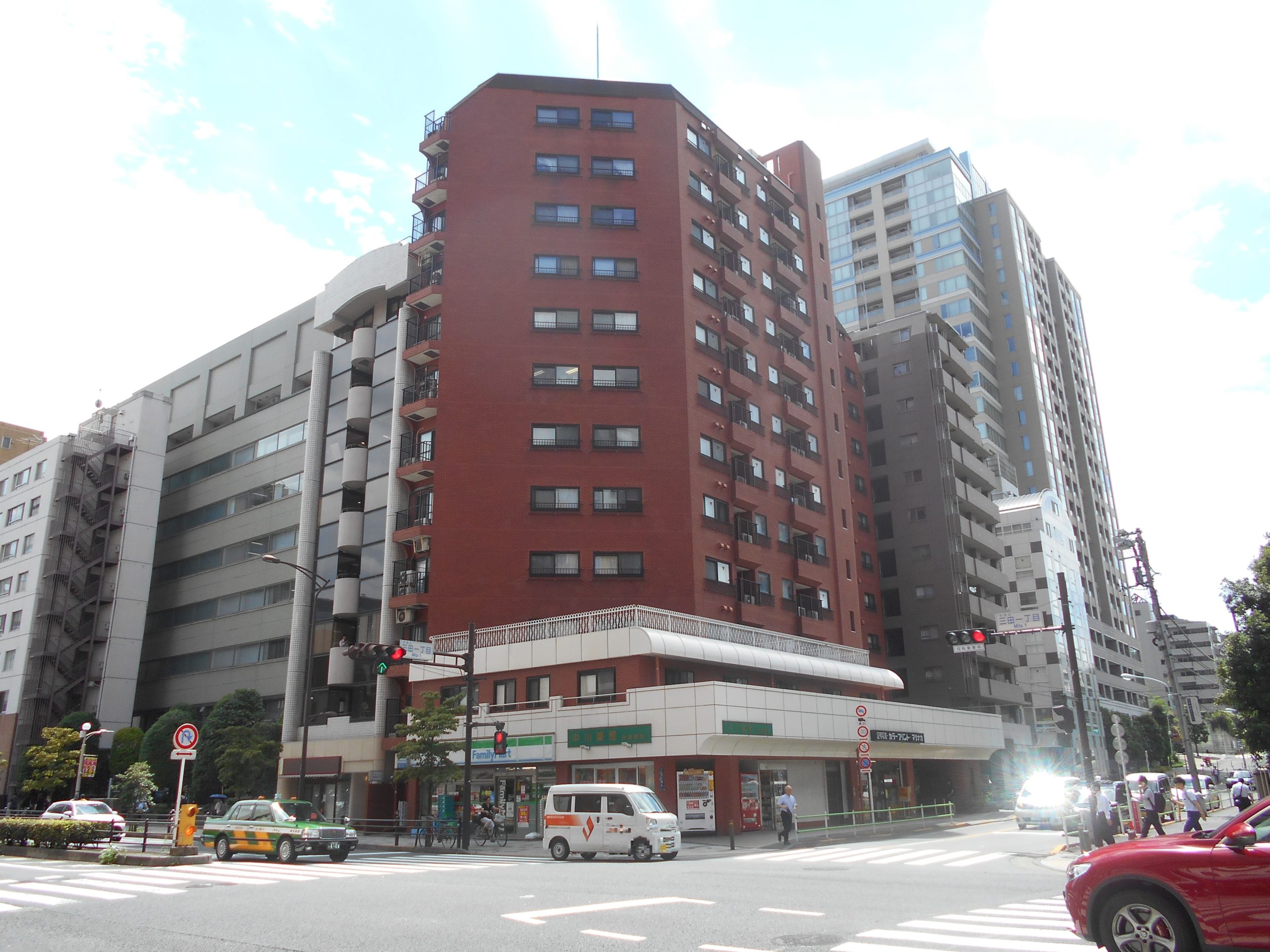 サニークレスト三田